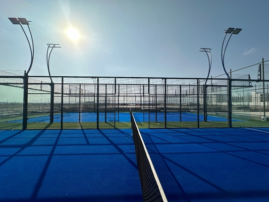 Professional Padel Court Facilities High-Strength Fencing Rustproof Metal Frames Safety Glass Energy-Saving Lights Wear-Resistant Turf Set
